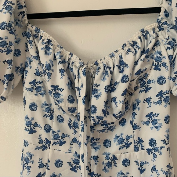 Cottagecore Blue and White Floral Midi Summer Dress - Picture 4 of 8